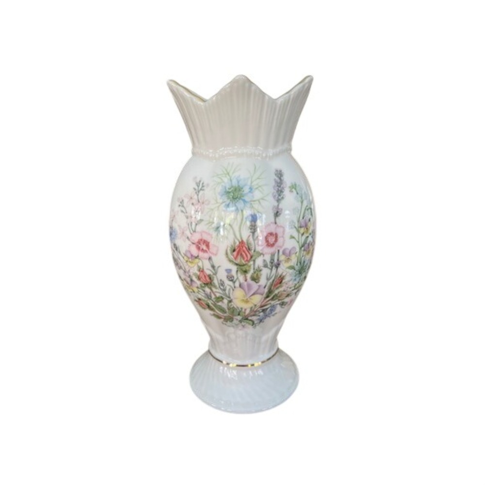 Aynsley Wild Tudor Fine Bone China Vase Floral Scalloped Gold Trim Made in Eglnd